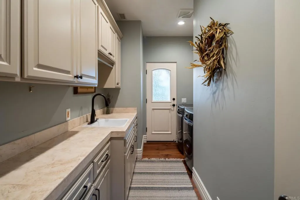 14479 Emerald Lane
