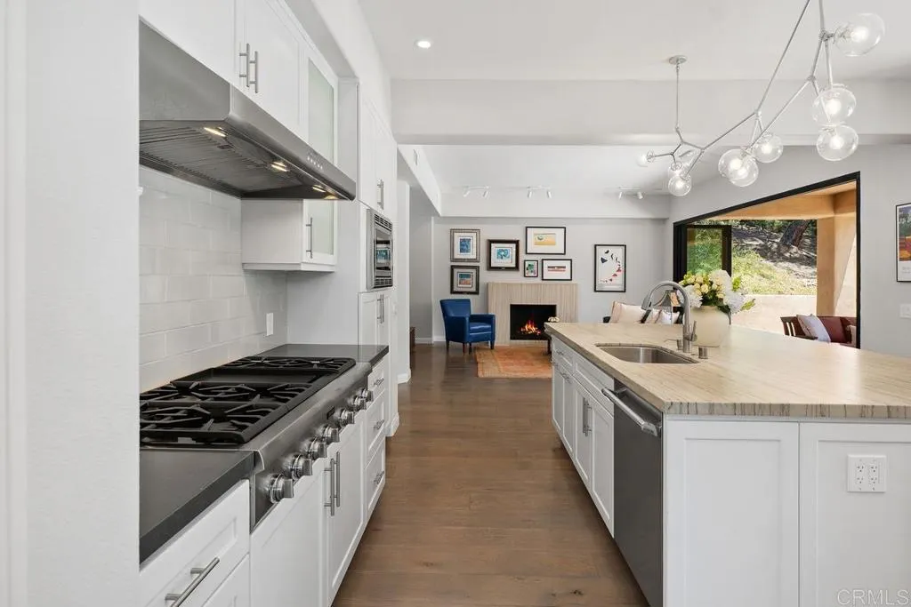 16139 Rambla De Las Flores