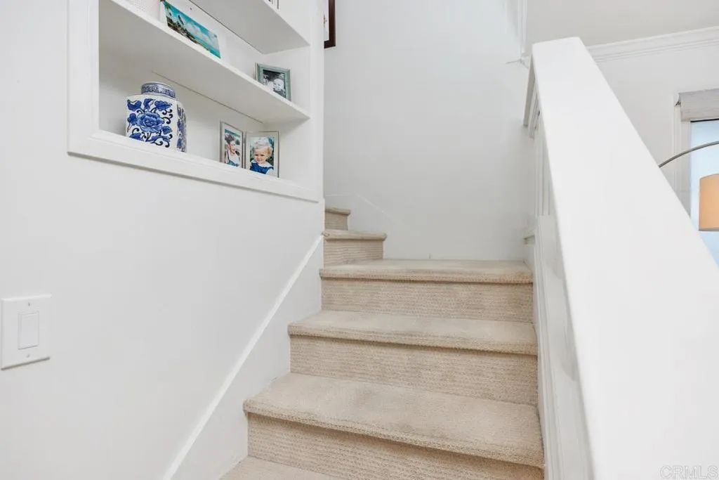 202 Calle De Sereno