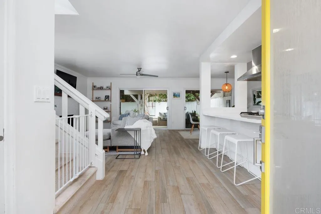 202 Calle De Sereno