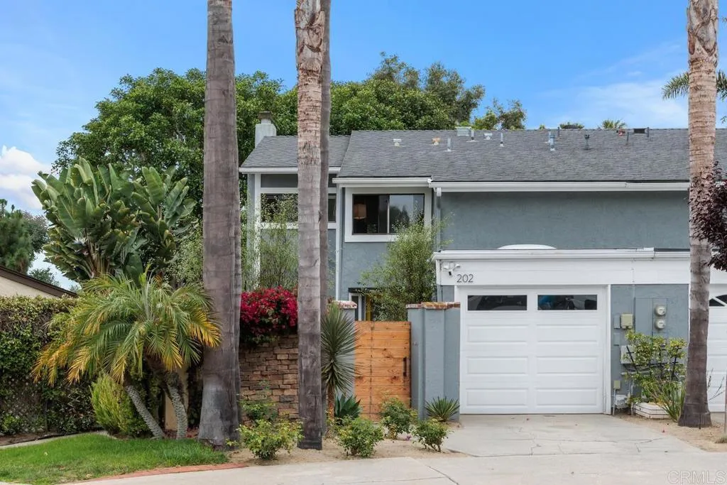 202 Calle De Sereno