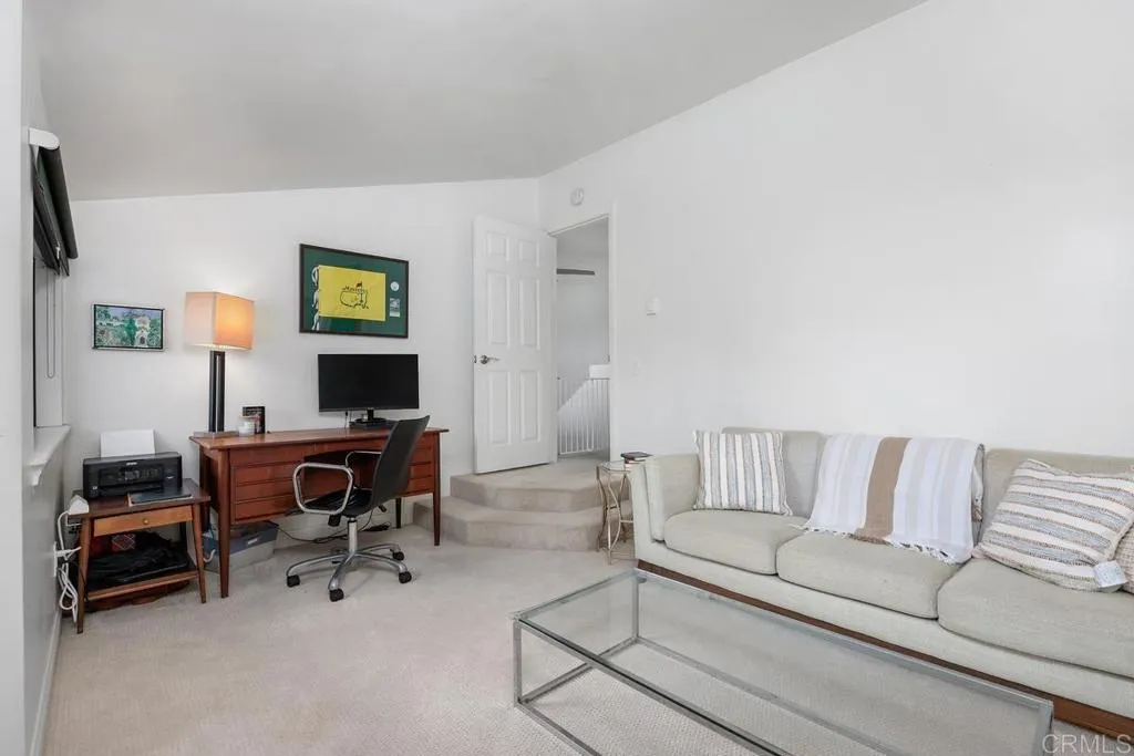 202 Calle De Sereno