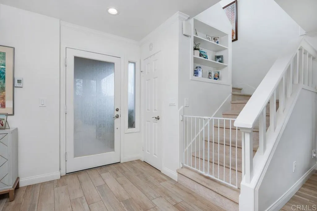 202 Calle De Sereno
