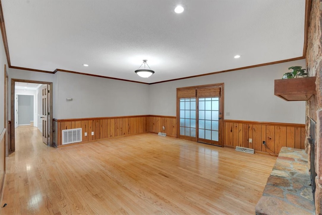 109 Rippleview Drive
