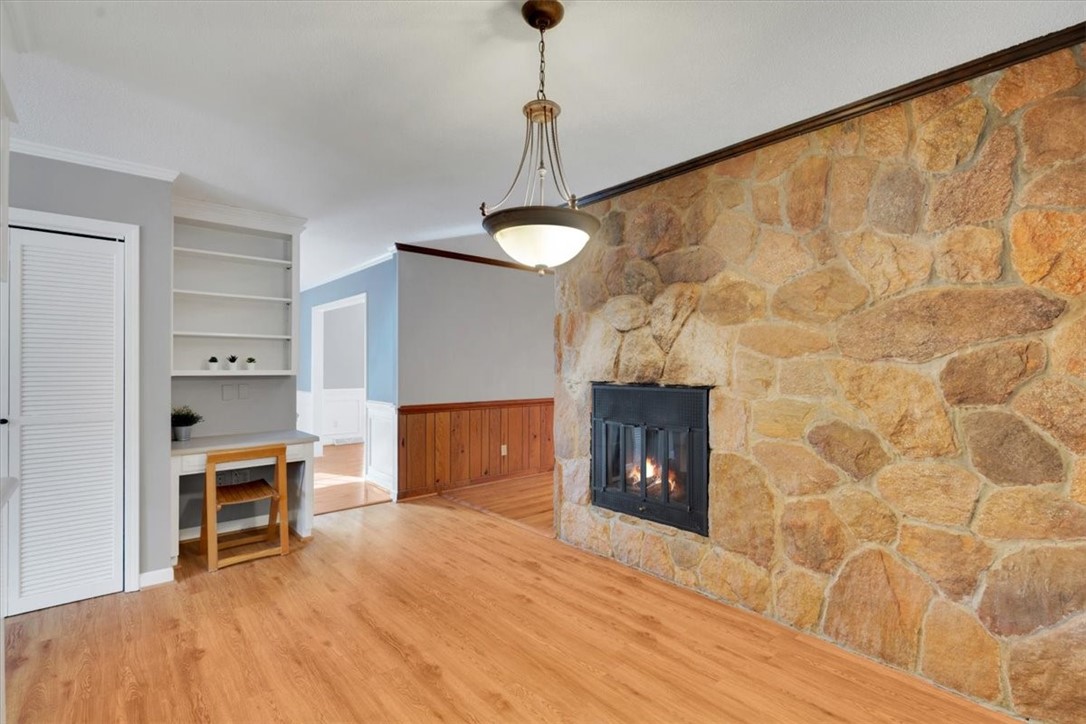 109 Rippleview Drive