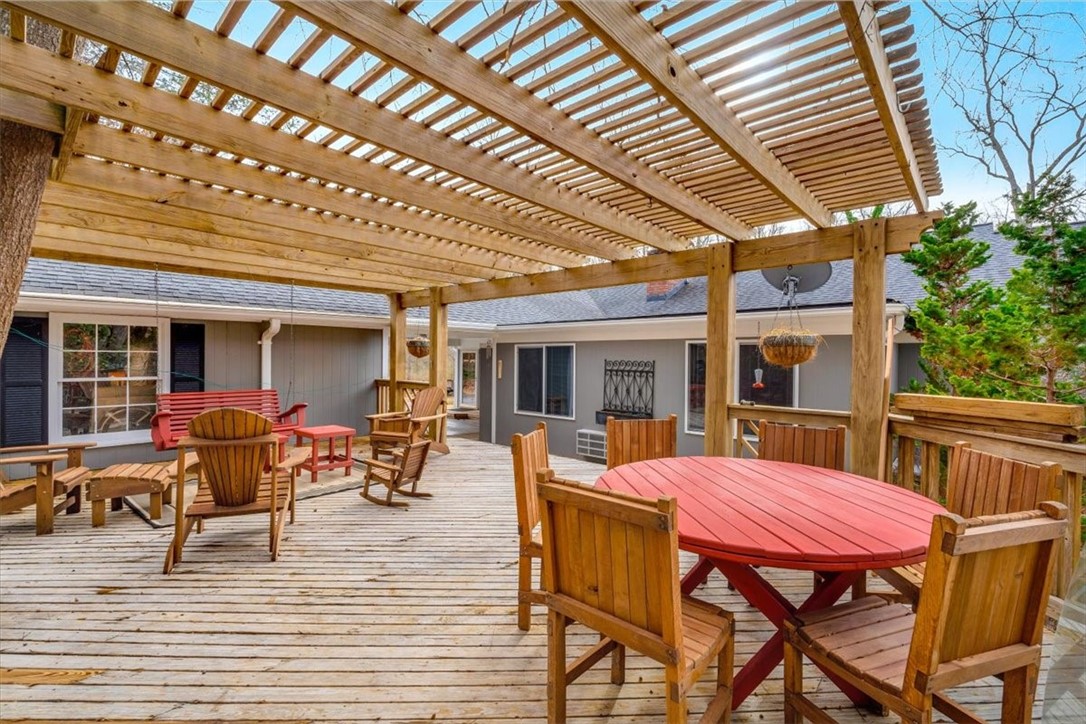 109 Rippleview Drive