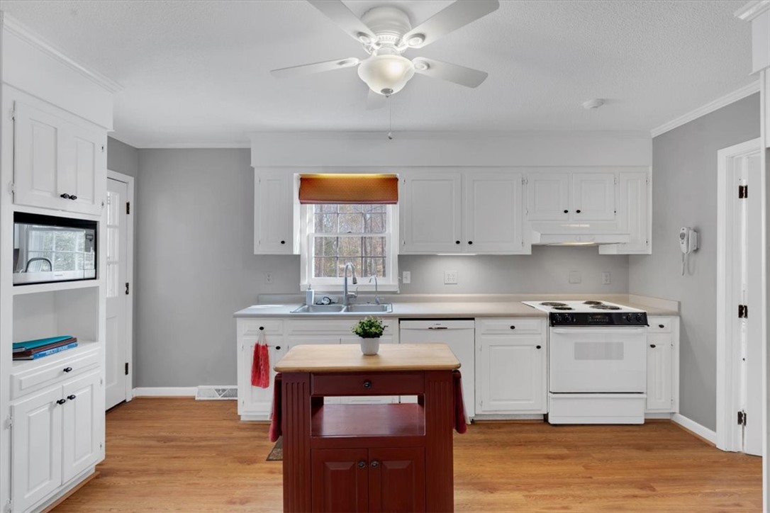 109 Rippleview Drive