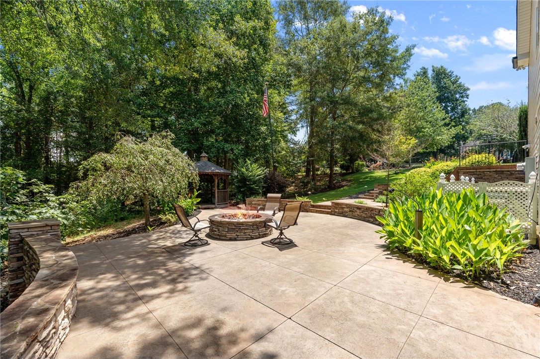 220 Thomas Welborn Road