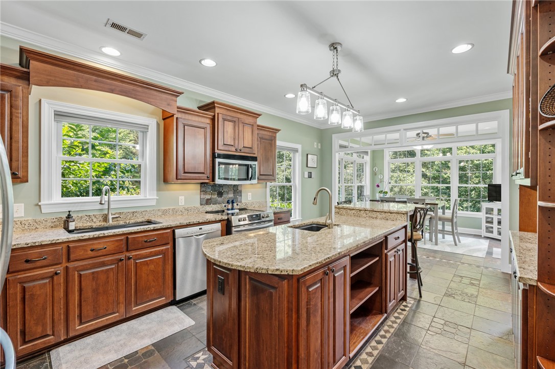 220 Thomas Welborn Road