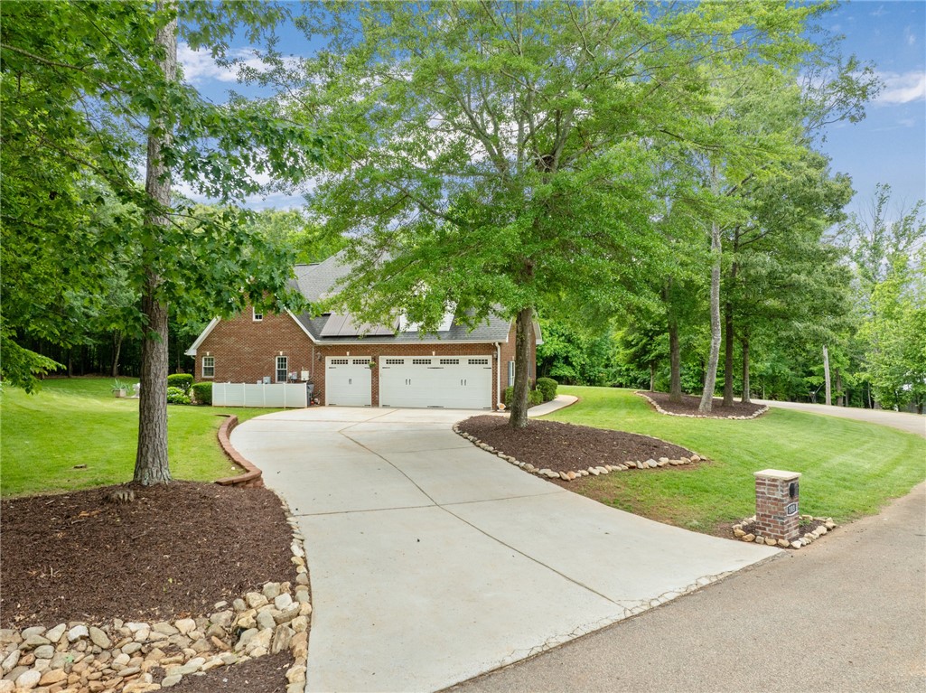 103 Crepe Myrtle Lane