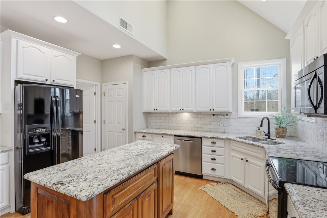 103 Crepe Myrtle Lane