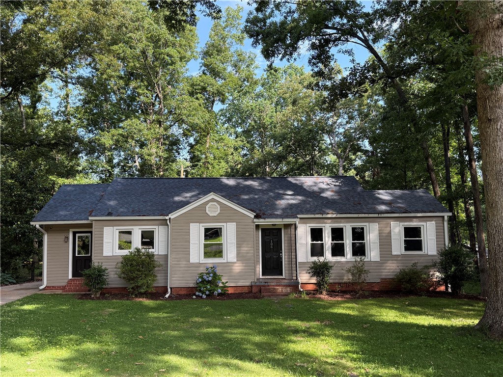 106 Evans Place