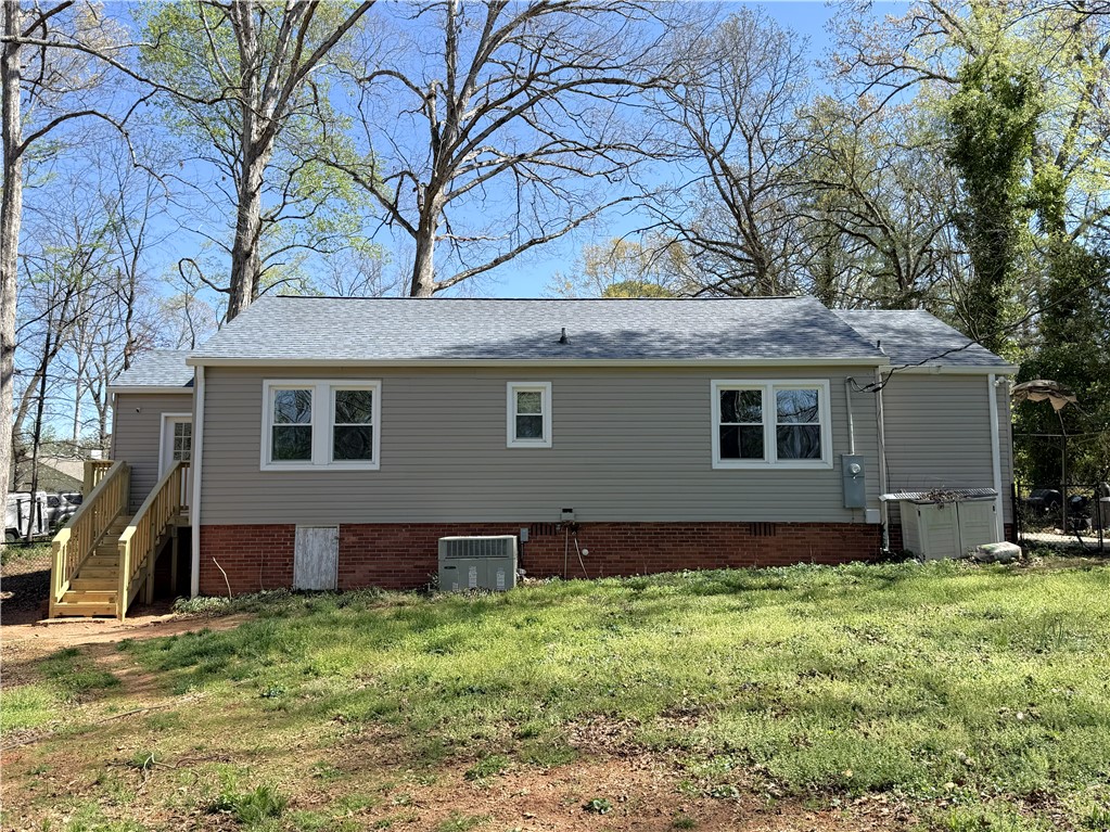 106 Evans Place