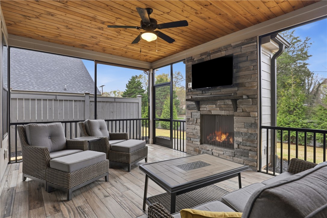 104 Stanbury Drive