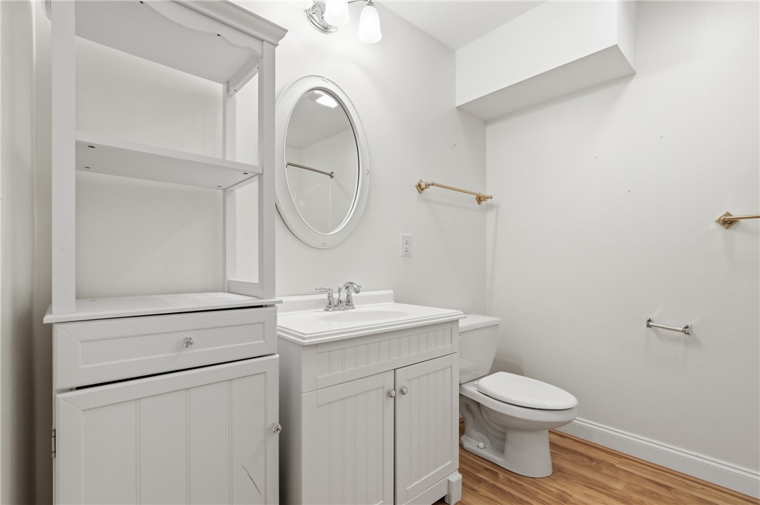 6 Westwind Court