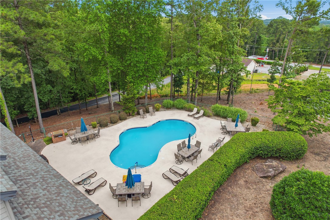 6 Westwind Court