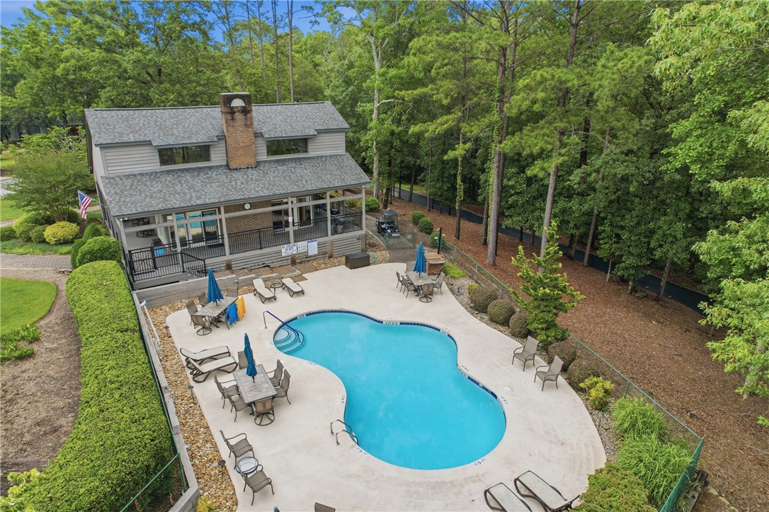 6 Westwind Court