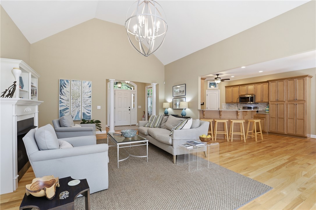 6 Westwind Court