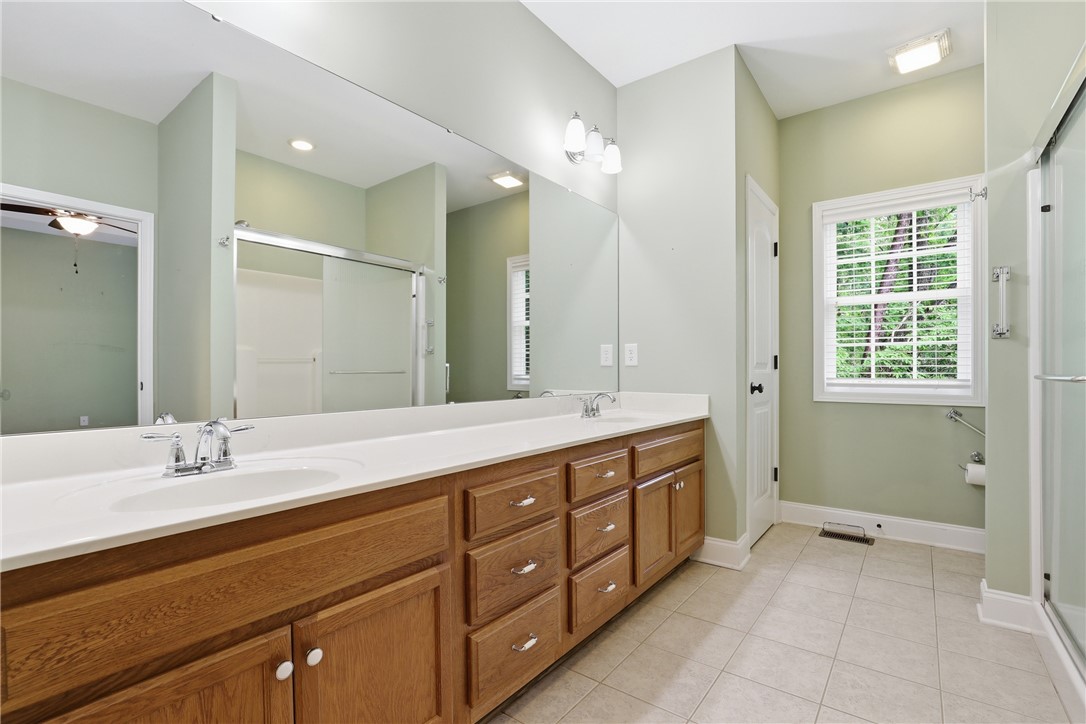 6 Westwind Court