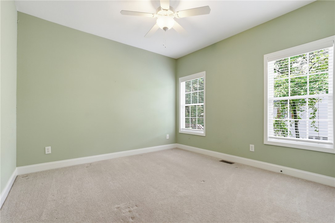 6 Westwind Court
