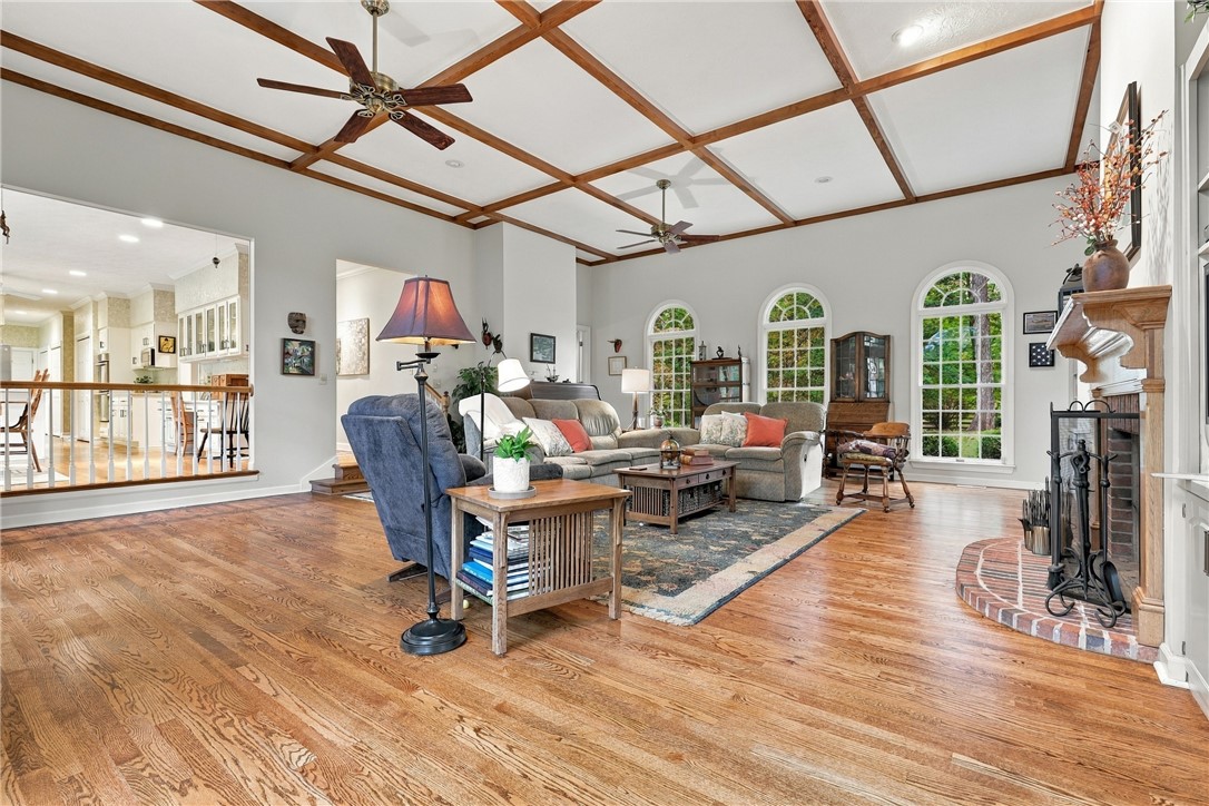 208 Wildwood Trail