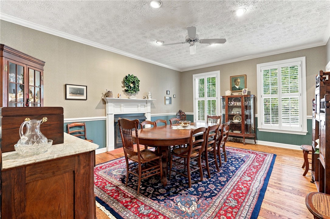 208 Wildwood Trail