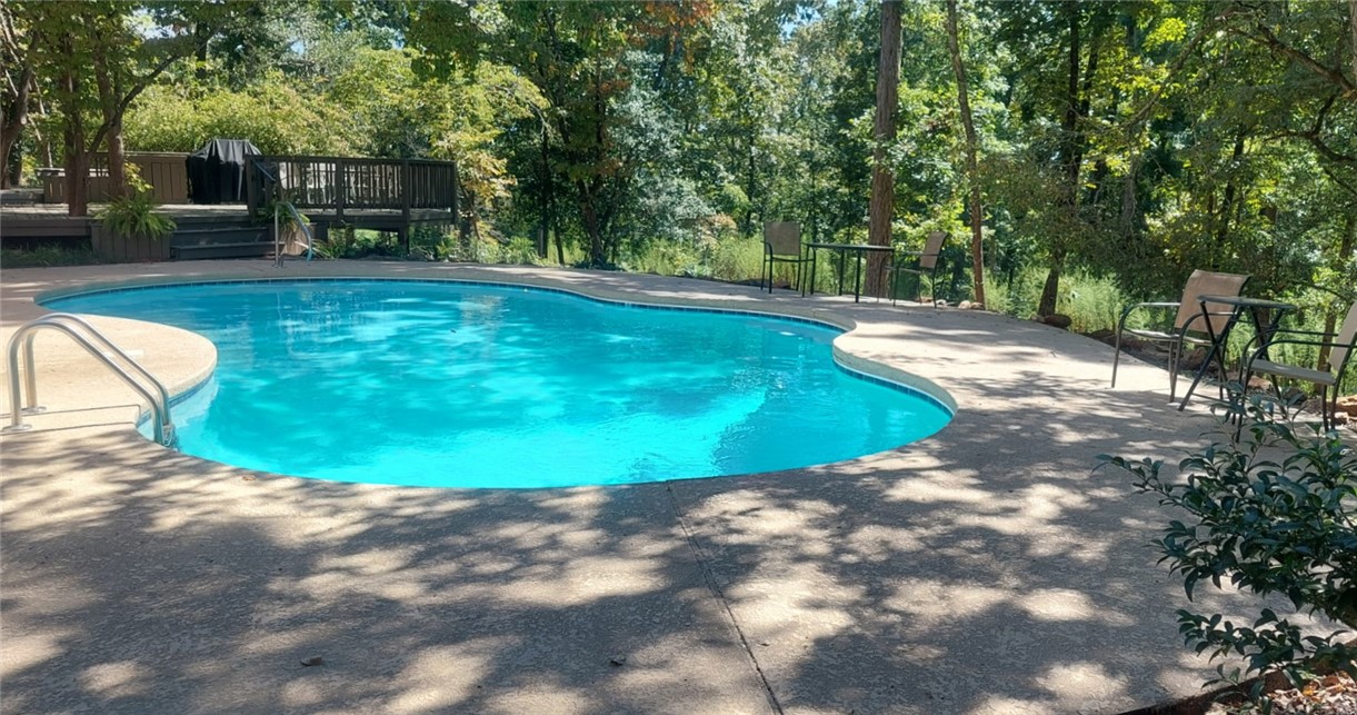 208 Wildwood Trail