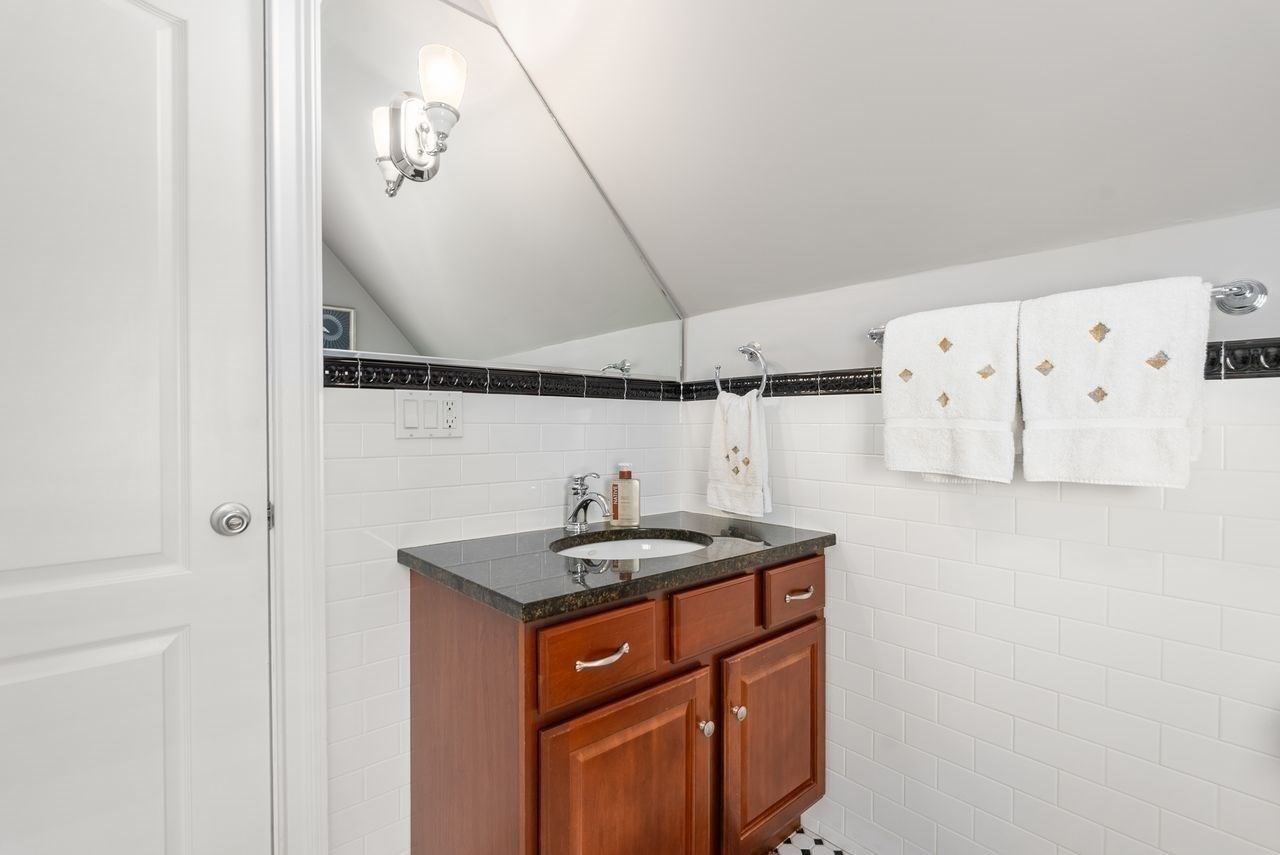 51 Sewall Ave # 2