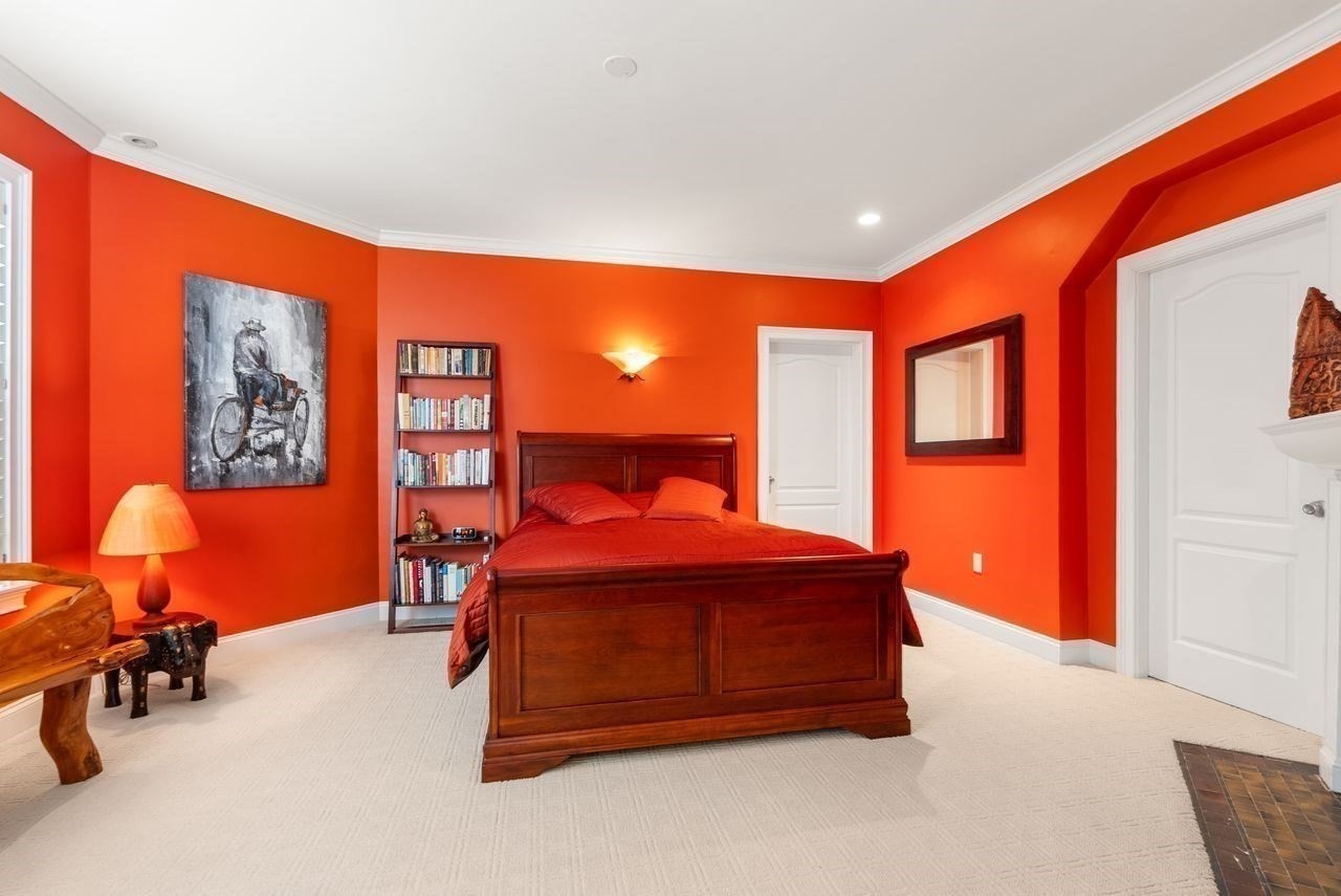 51 Sewall Ave # 2