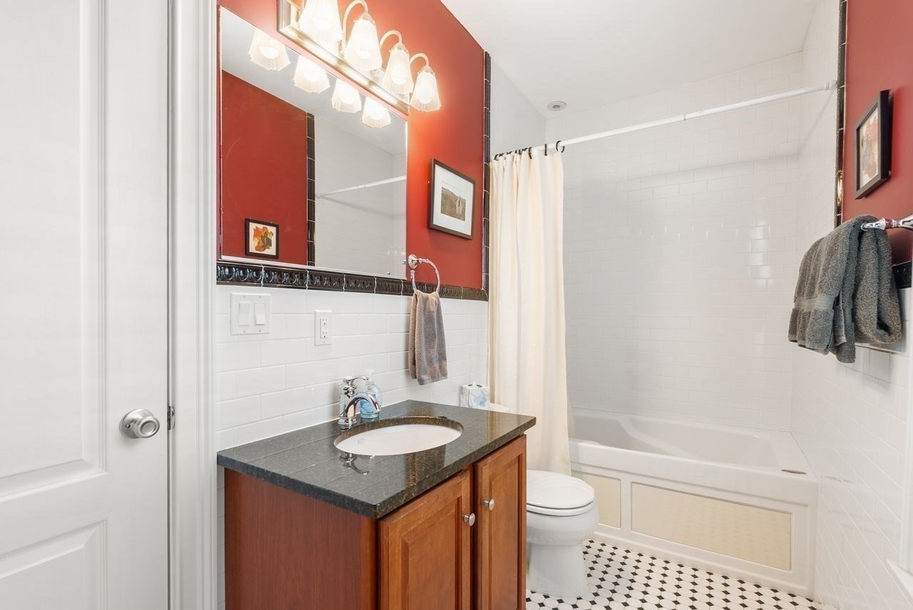 51 Sewall Ave # 2