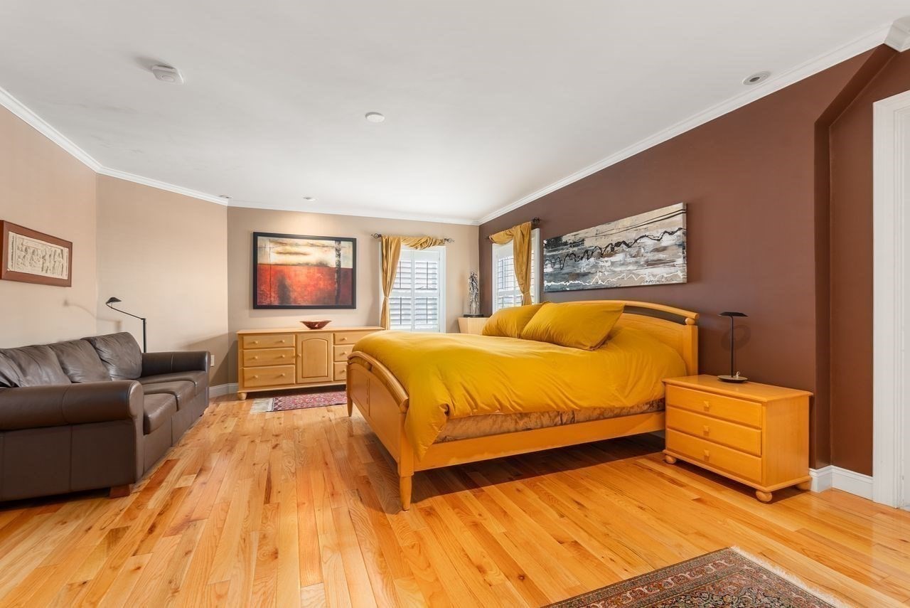 51 Sewall Ave # 2