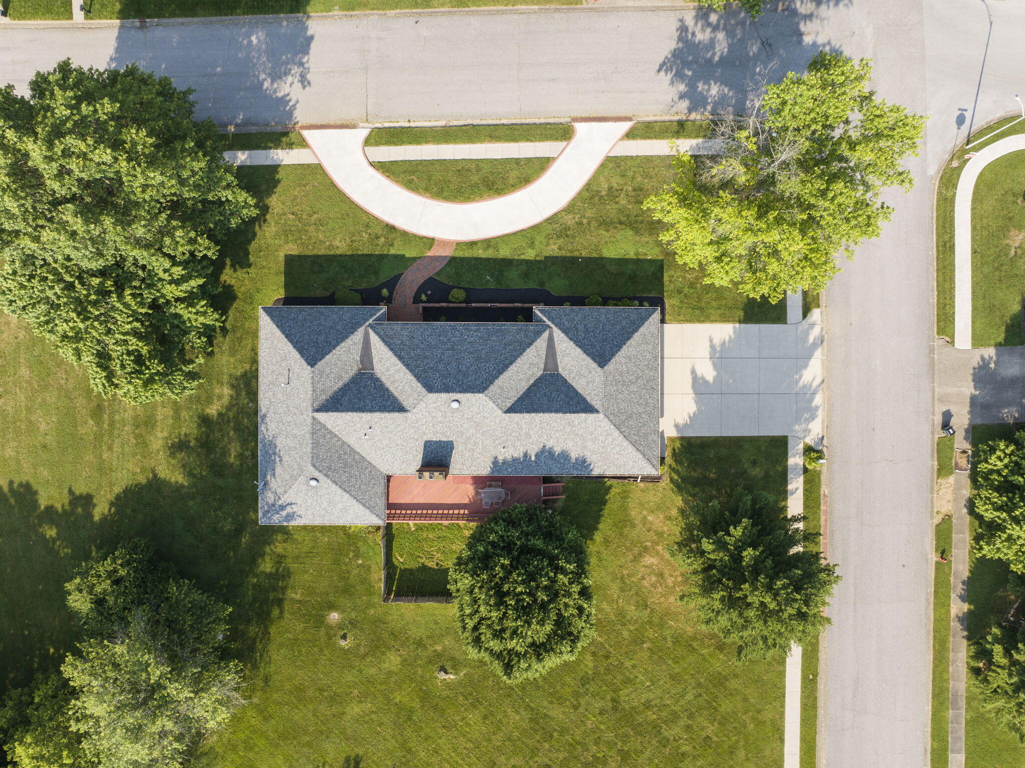 570 E Chelsea Drive
