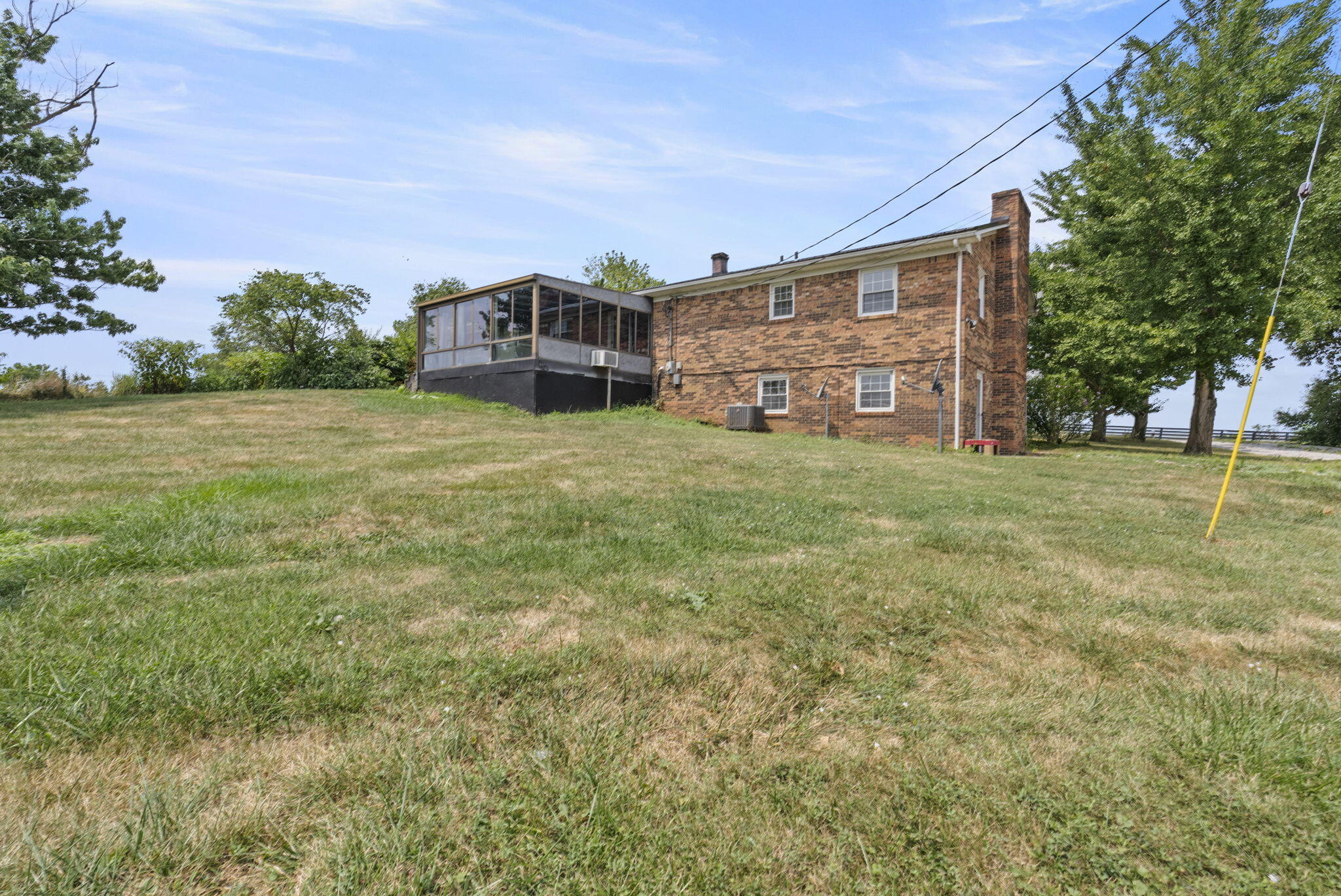 1695 US Highway 62 W