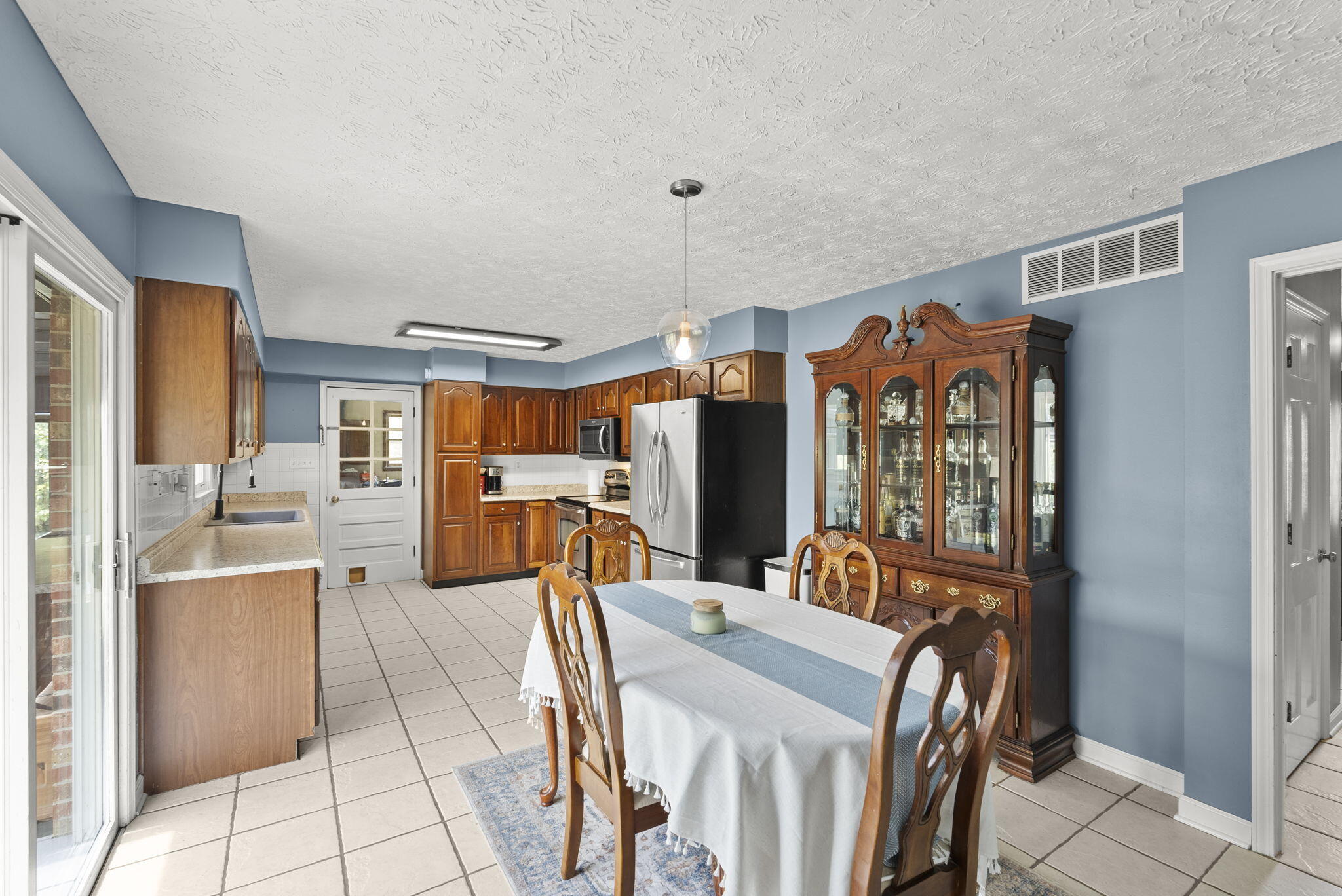1695 US Highway 62 W