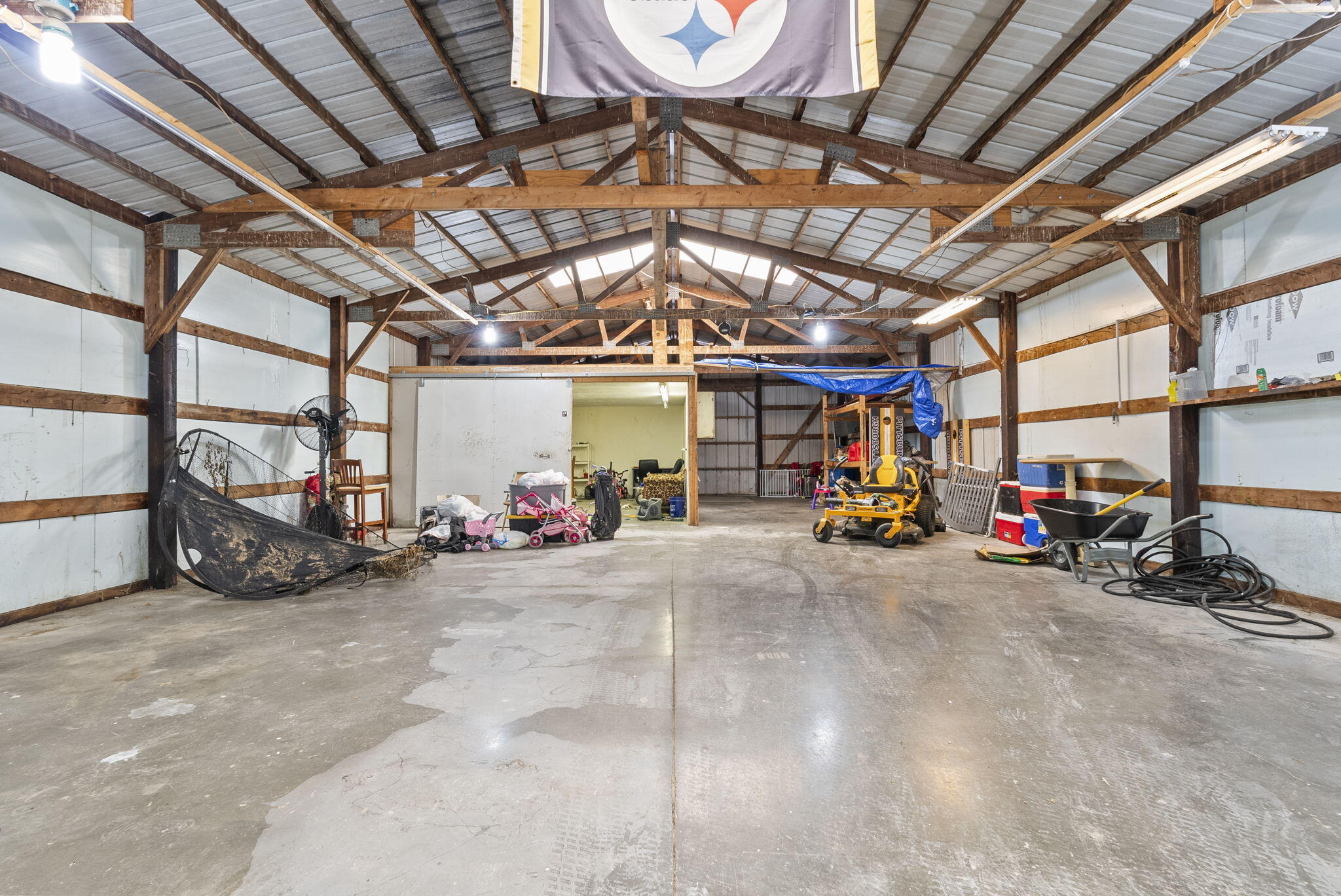 1695 US Highway 62 W