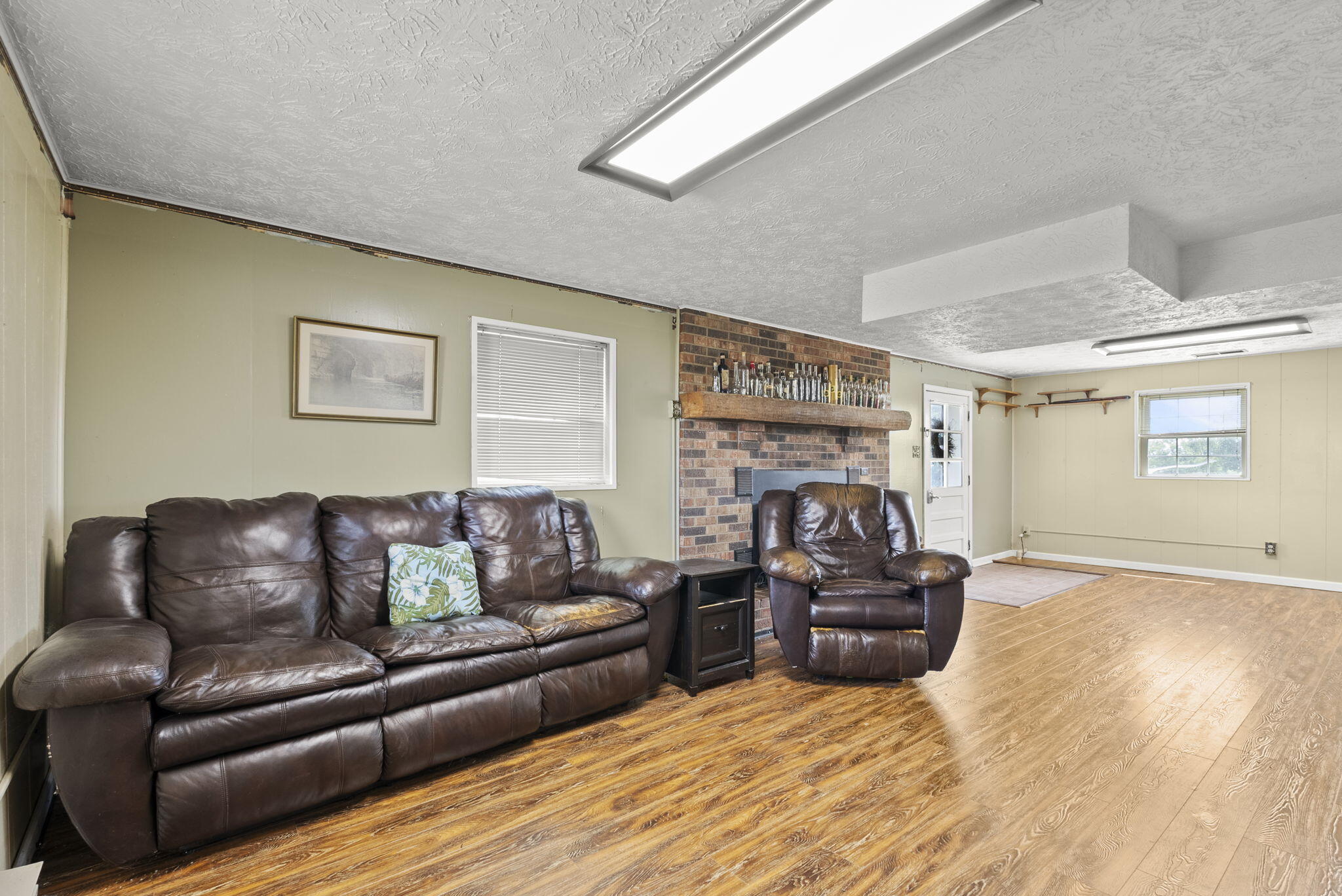 1695 US Highway 62 W