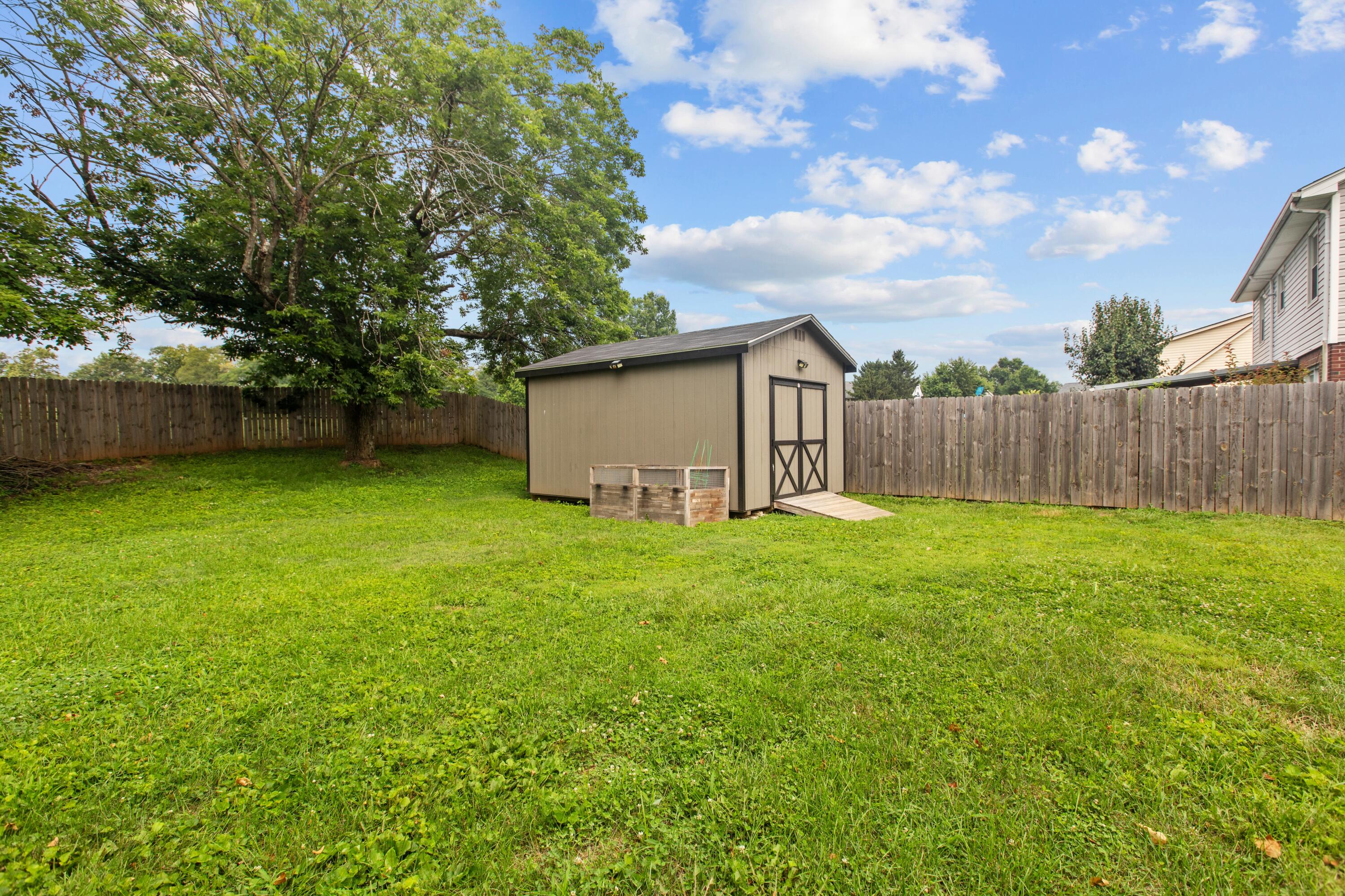 208 Falcon Road