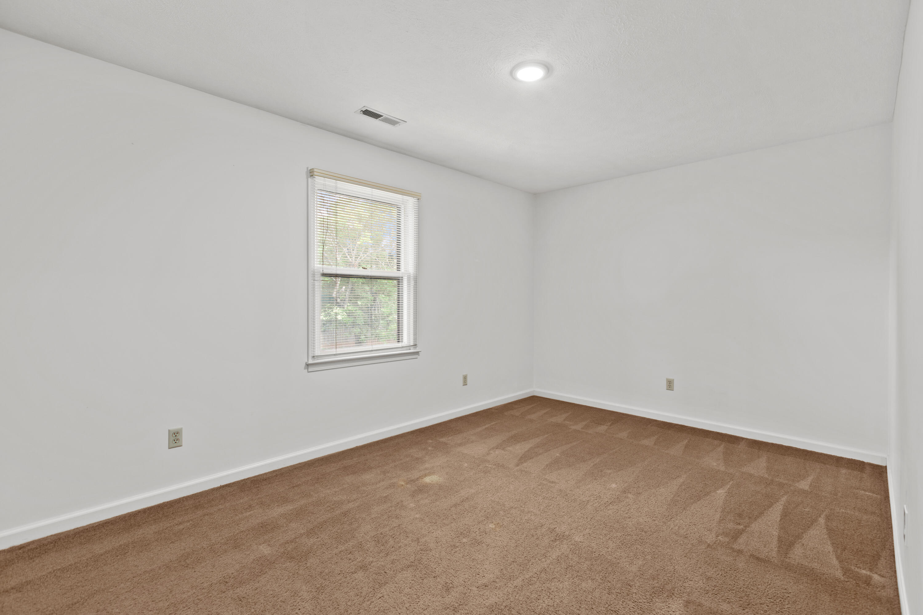 208 Falcon Road