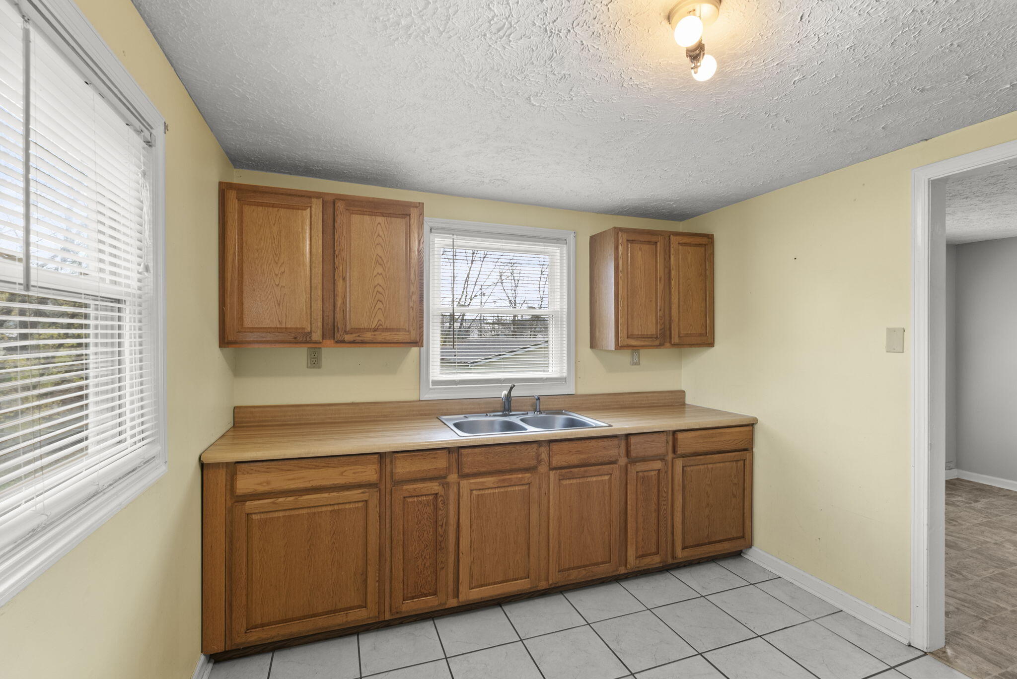 210 W 4th Street