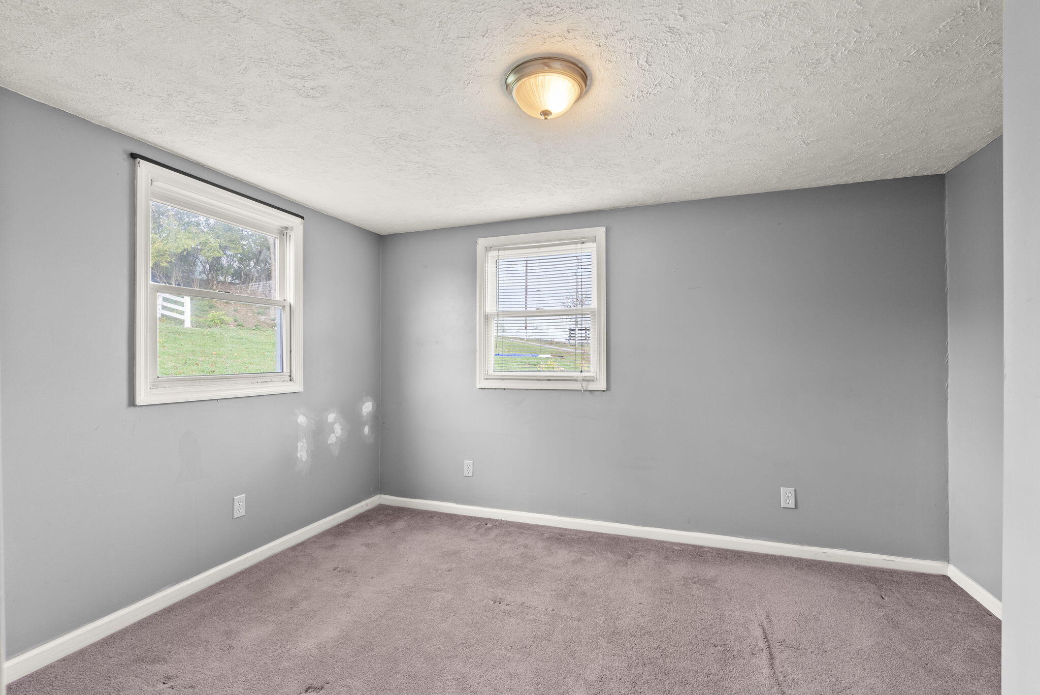210 W 4th Street
