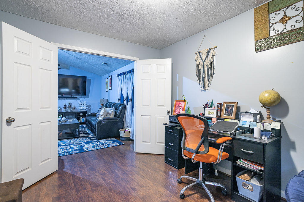 2381 Prescott Lane