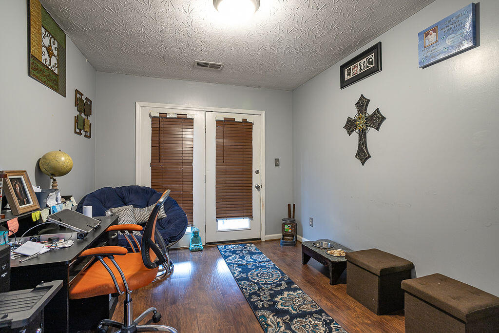 2381 Prescott Lane