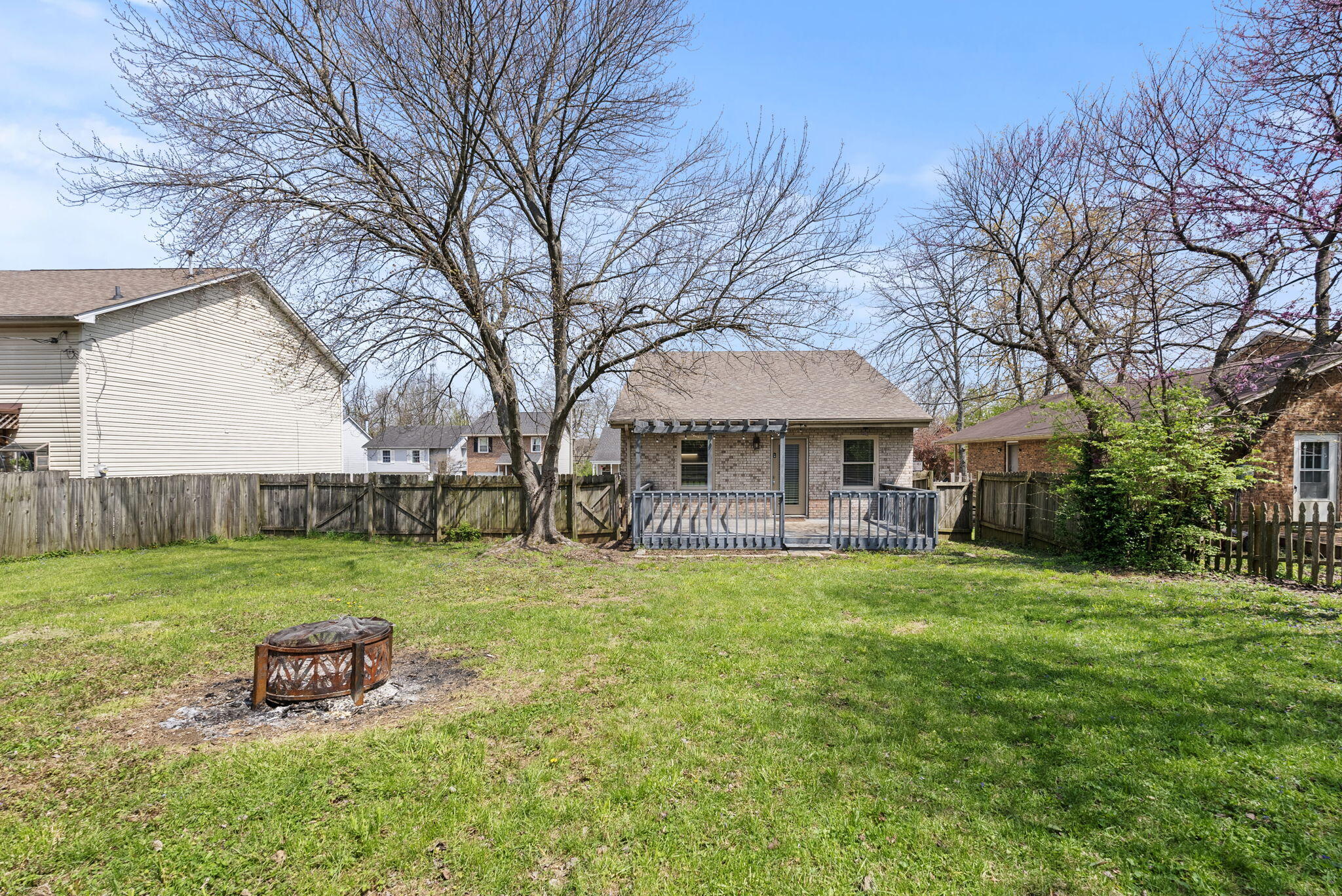 996 Tatesbrook Drive