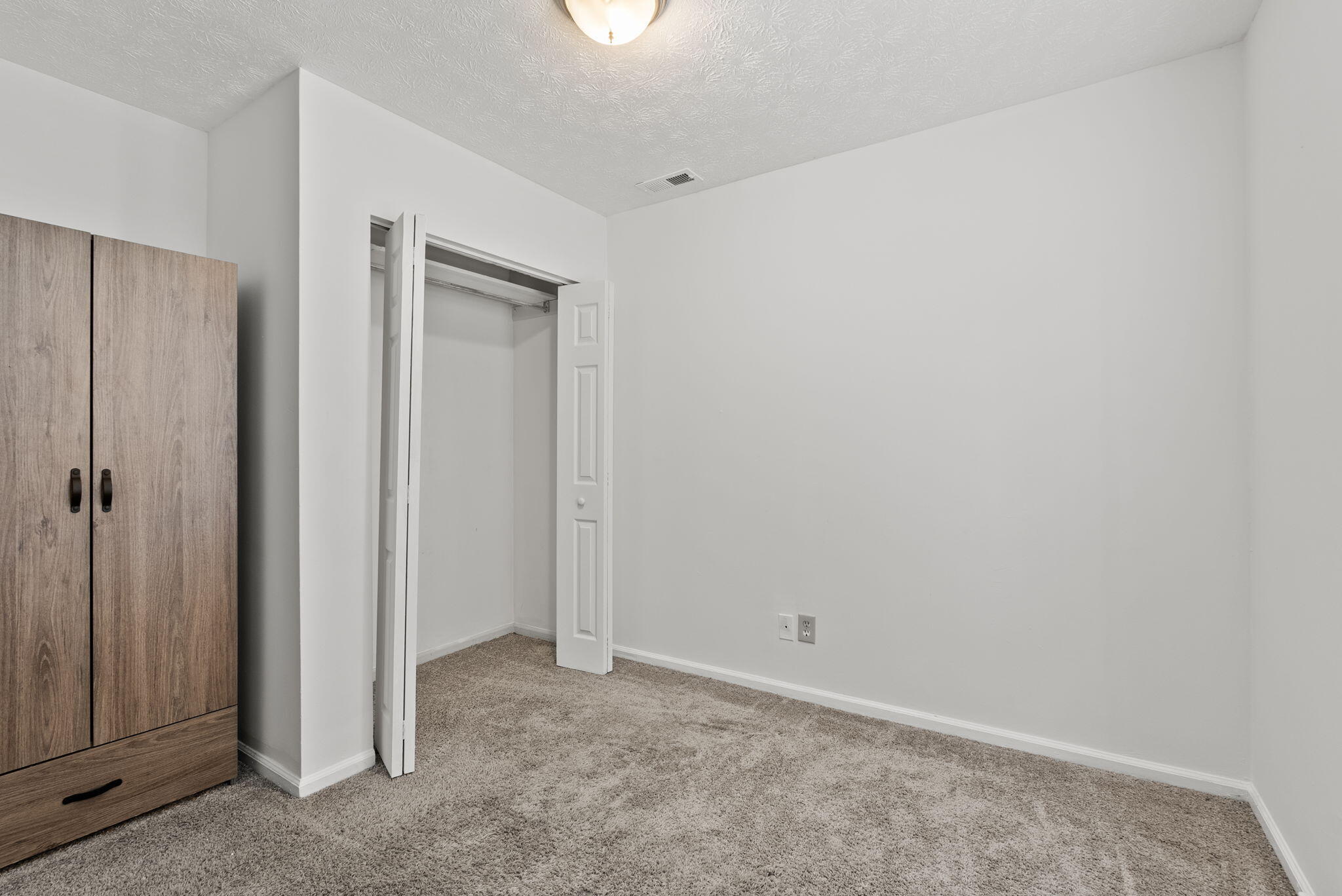 996 Tatesbrook Drive