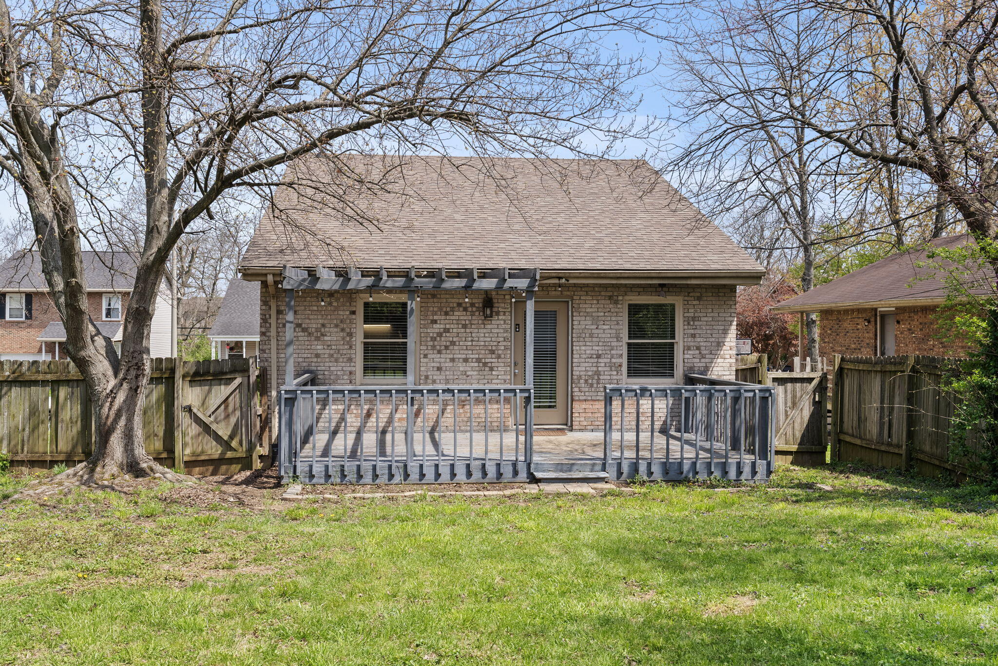 996 Tatesbrook Drive