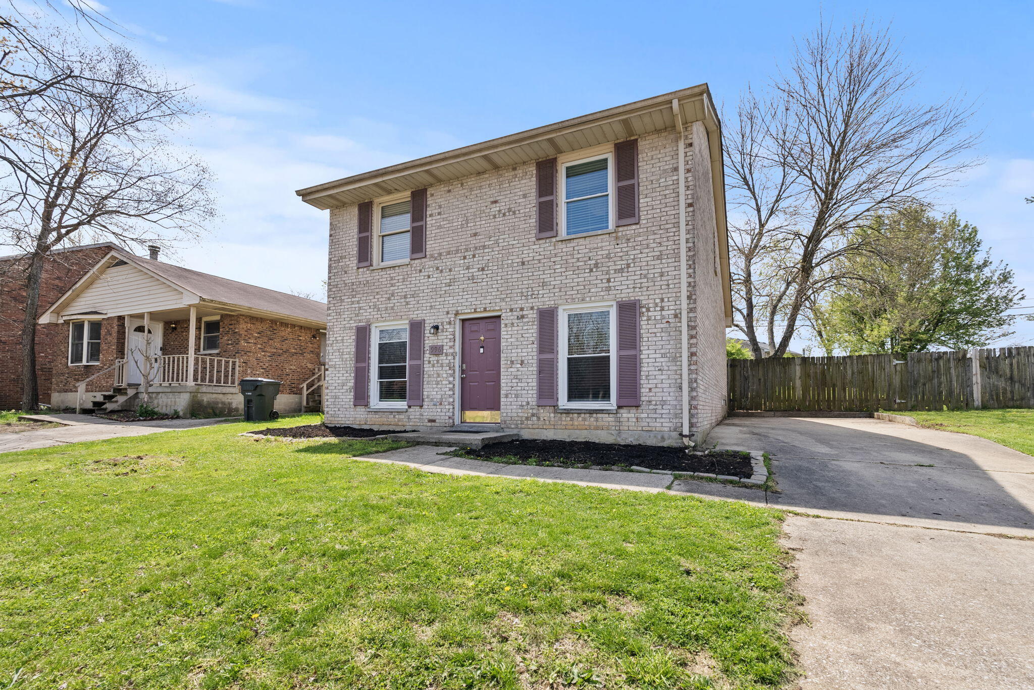 996 Tatesbrook Drive