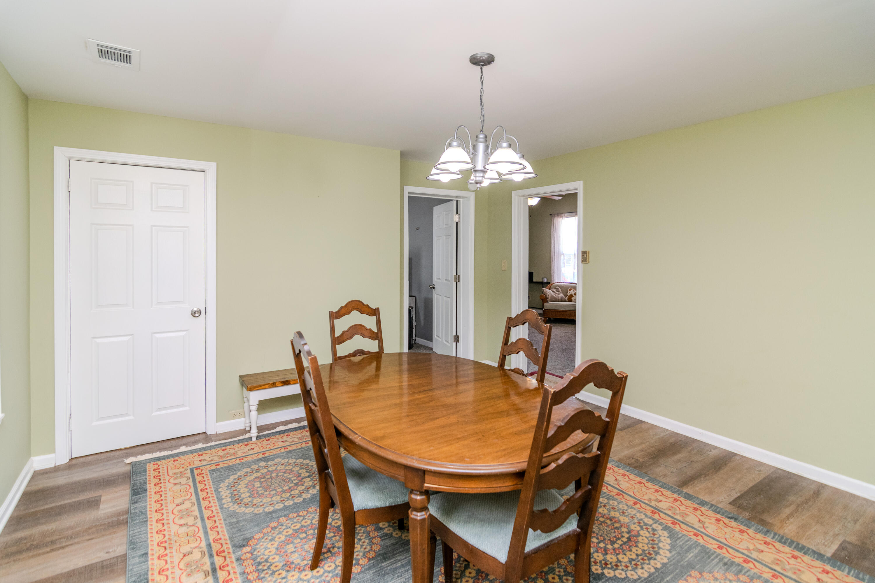 1437 High Street