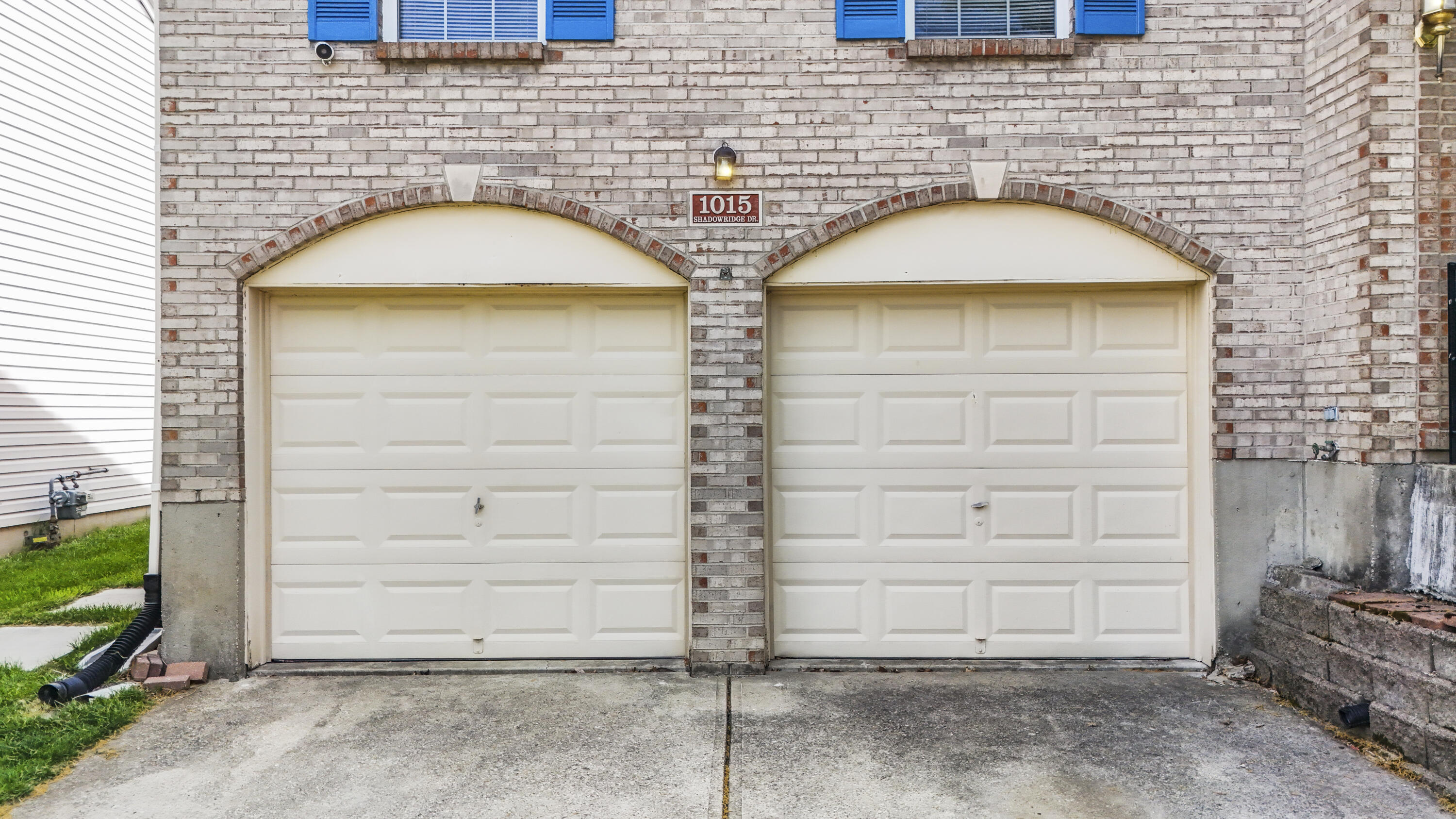1015 Shadowridge Drive