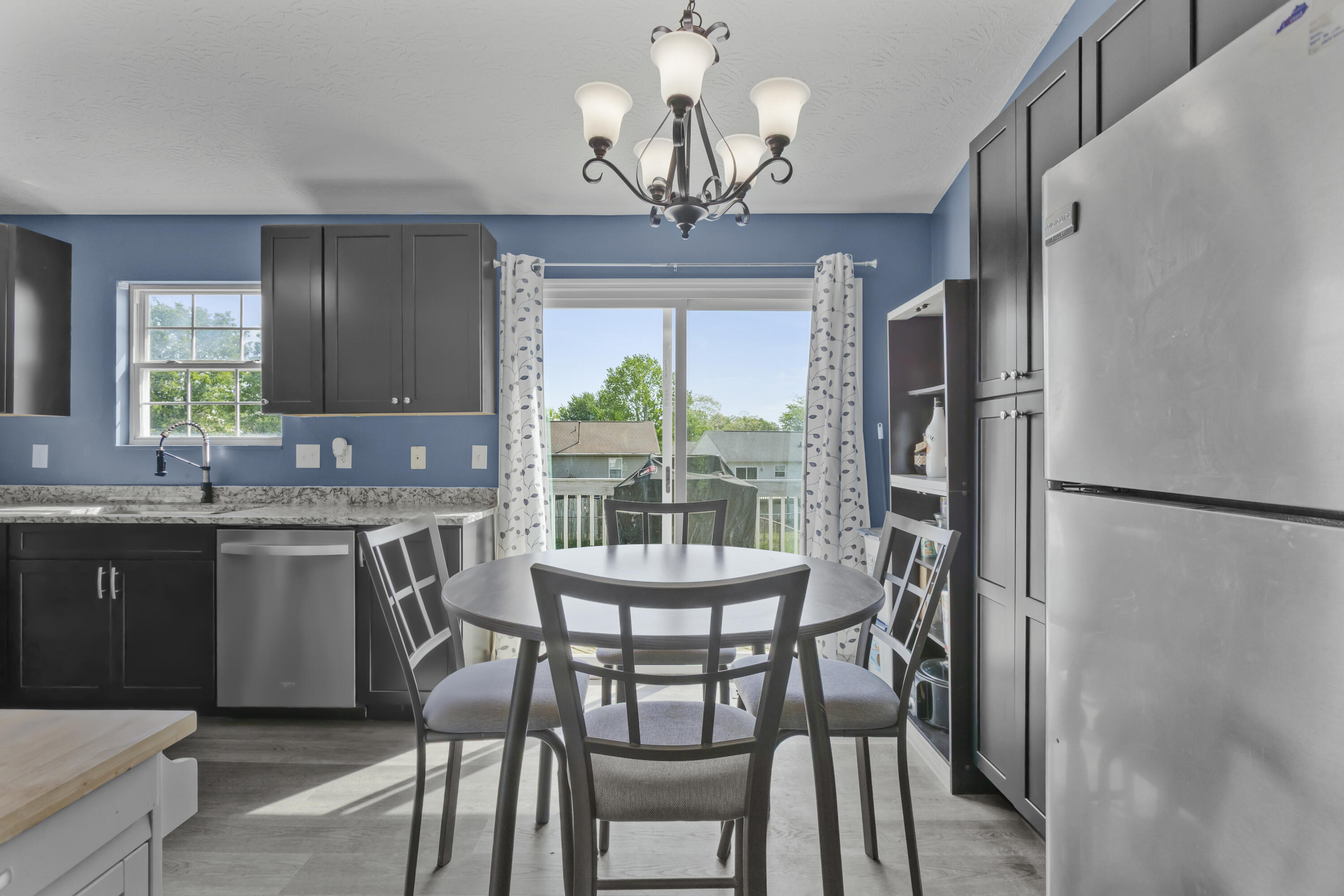 1015 Shadowridge Drive