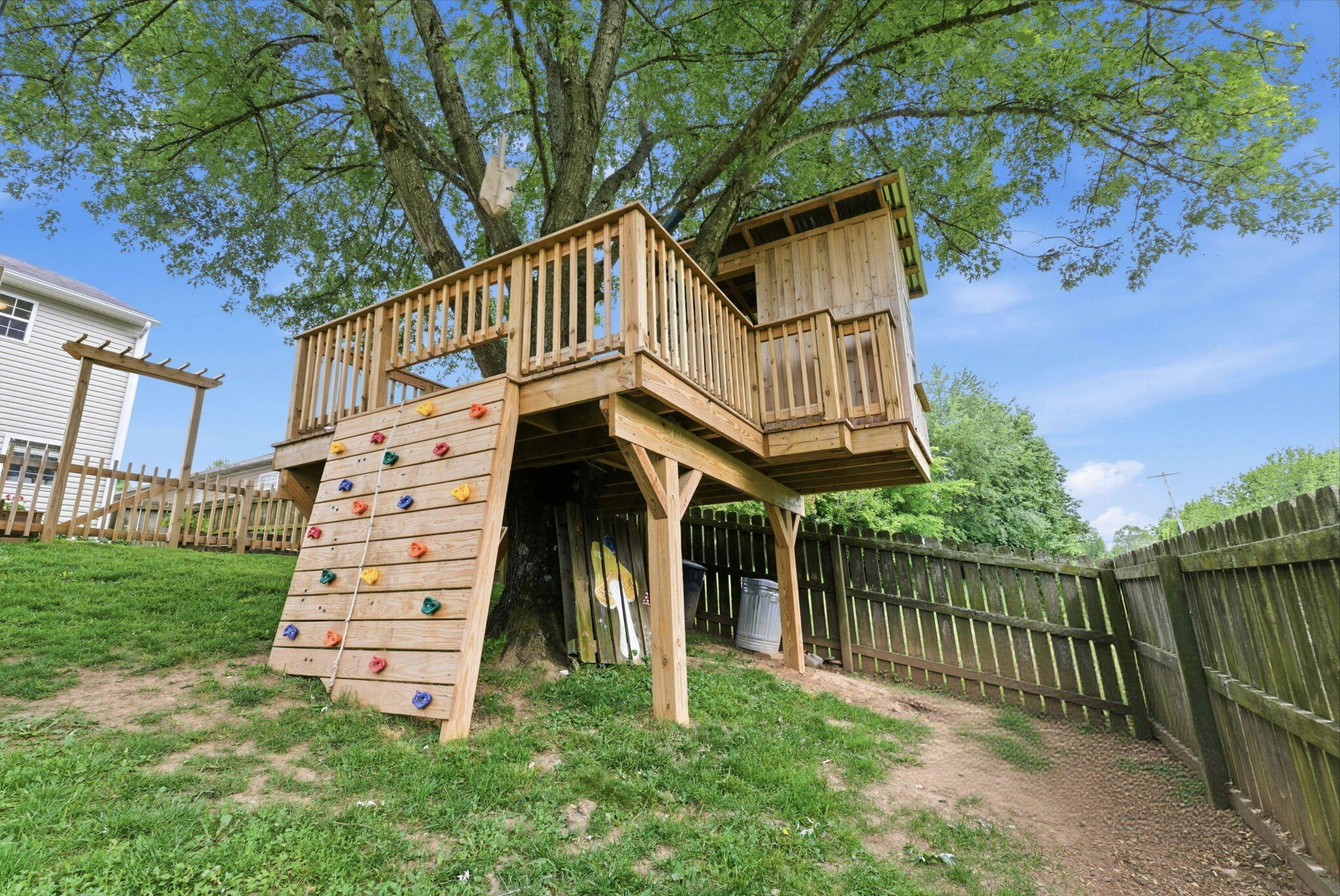 123 River Run Court